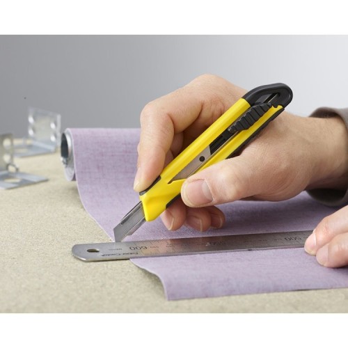 CUTTER AUTOBLOCCANTE 9 MM