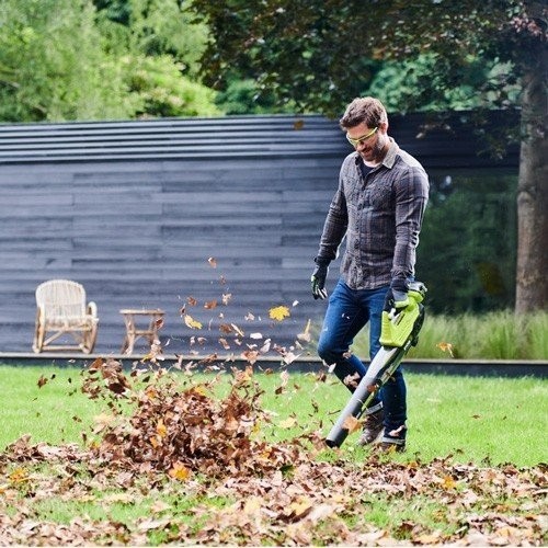 Soffiatore a batteria Ryobi RY18BLXA-0 con turbina jet