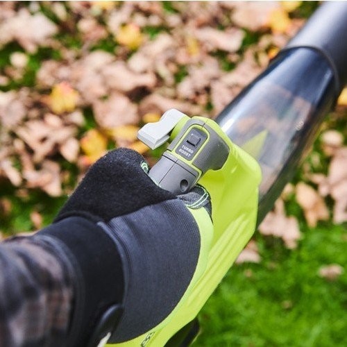 Soffiatore a batteria Ryobi RY18BLXA-0 con turbina jet